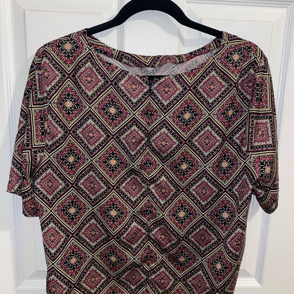 Forever21 multicolored geometric print blouse - Picture 2 of 4